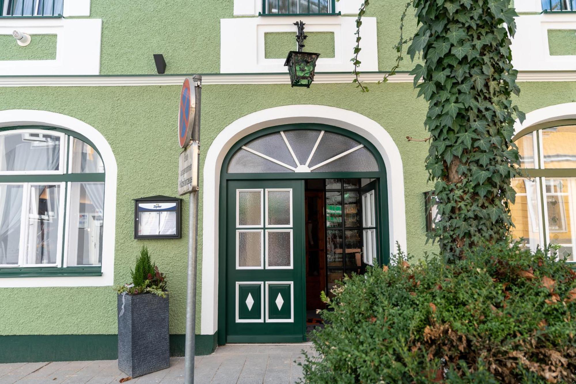 Stadtwirt Bruck Vocklabruck Exterior photo